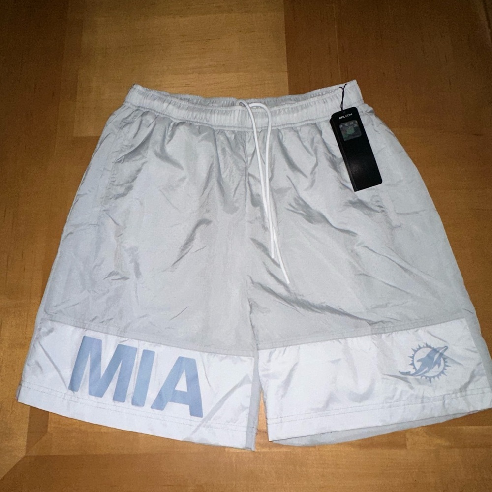 MIA Dolphins Men's Gray Shorts